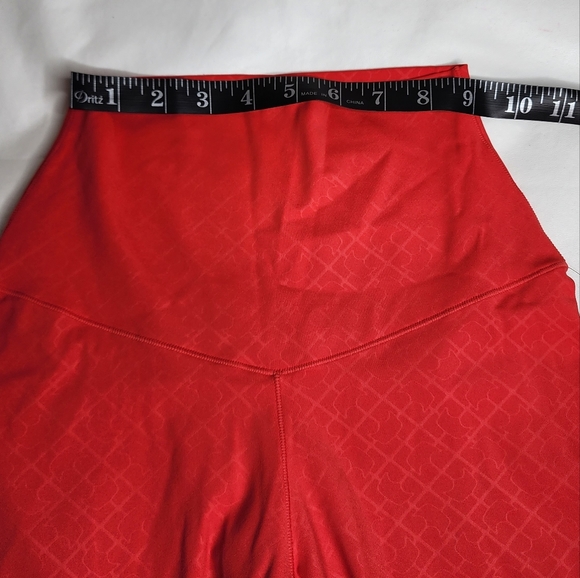 Shefit Boss Leggings Seamless Red High Rise Size Small Style 140003 NWT - Picture 5 of 11